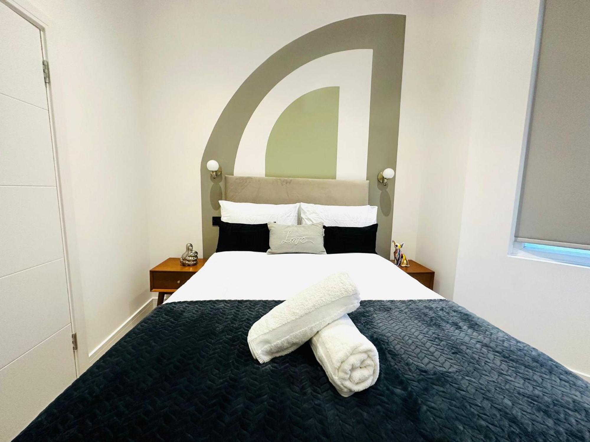 London Beautiful Suites Rooms Top Location ภายนอก รูปภาพ