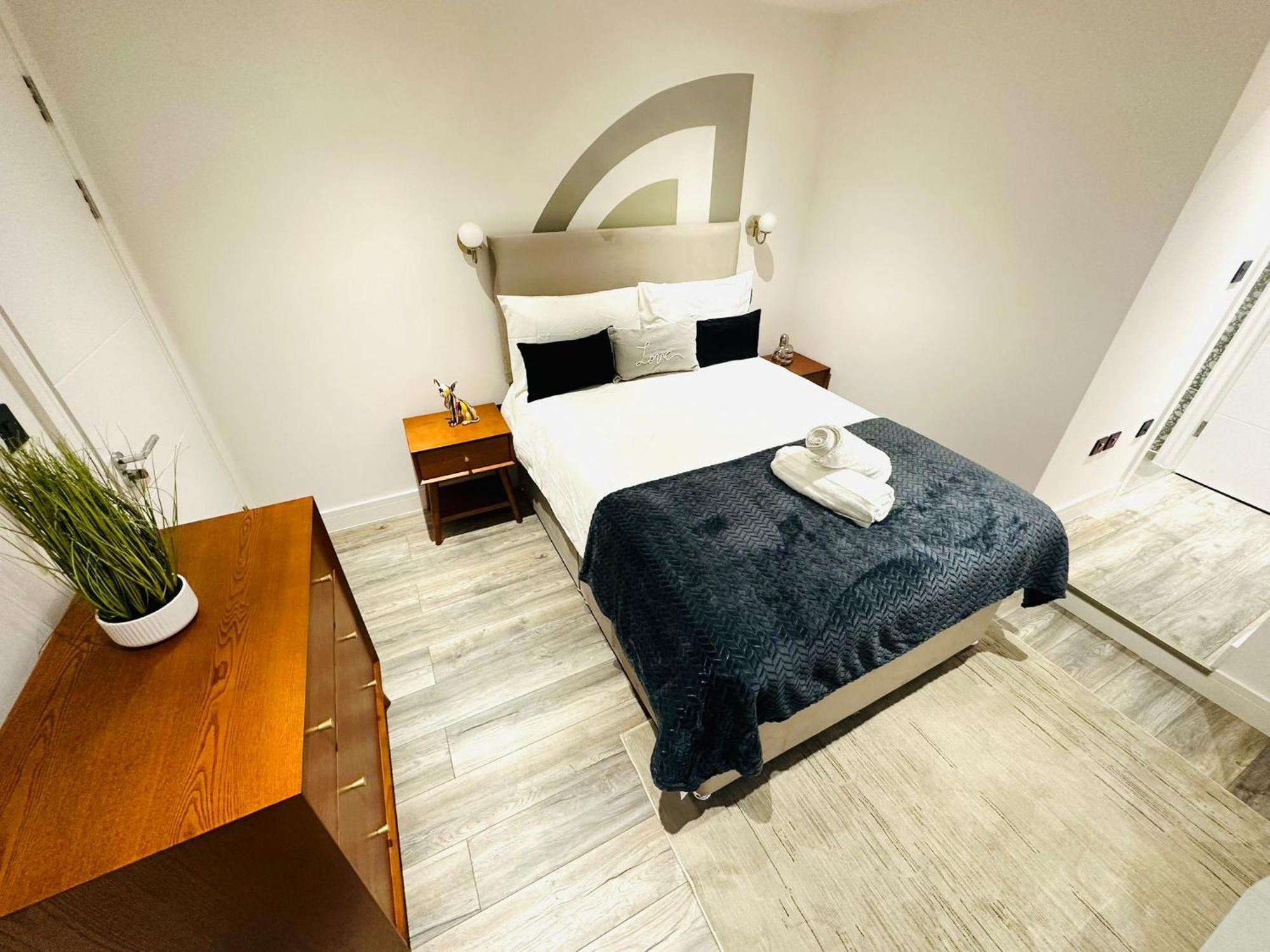 London Beautiful Suites Rooms Top Location ภายนอก รูปภาพ