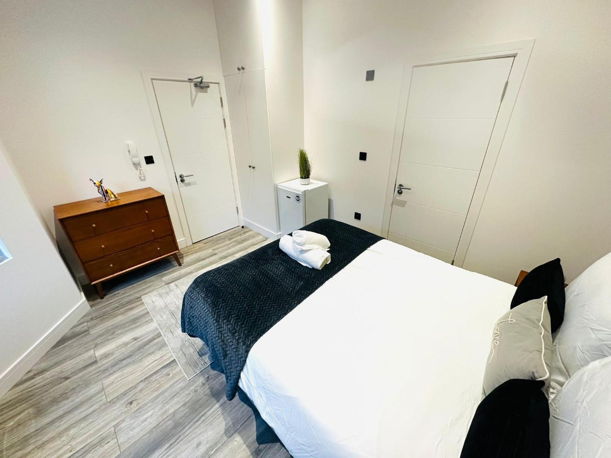 London Beautiful Suites Rooms Top Location ภายนอก รูปภาพ