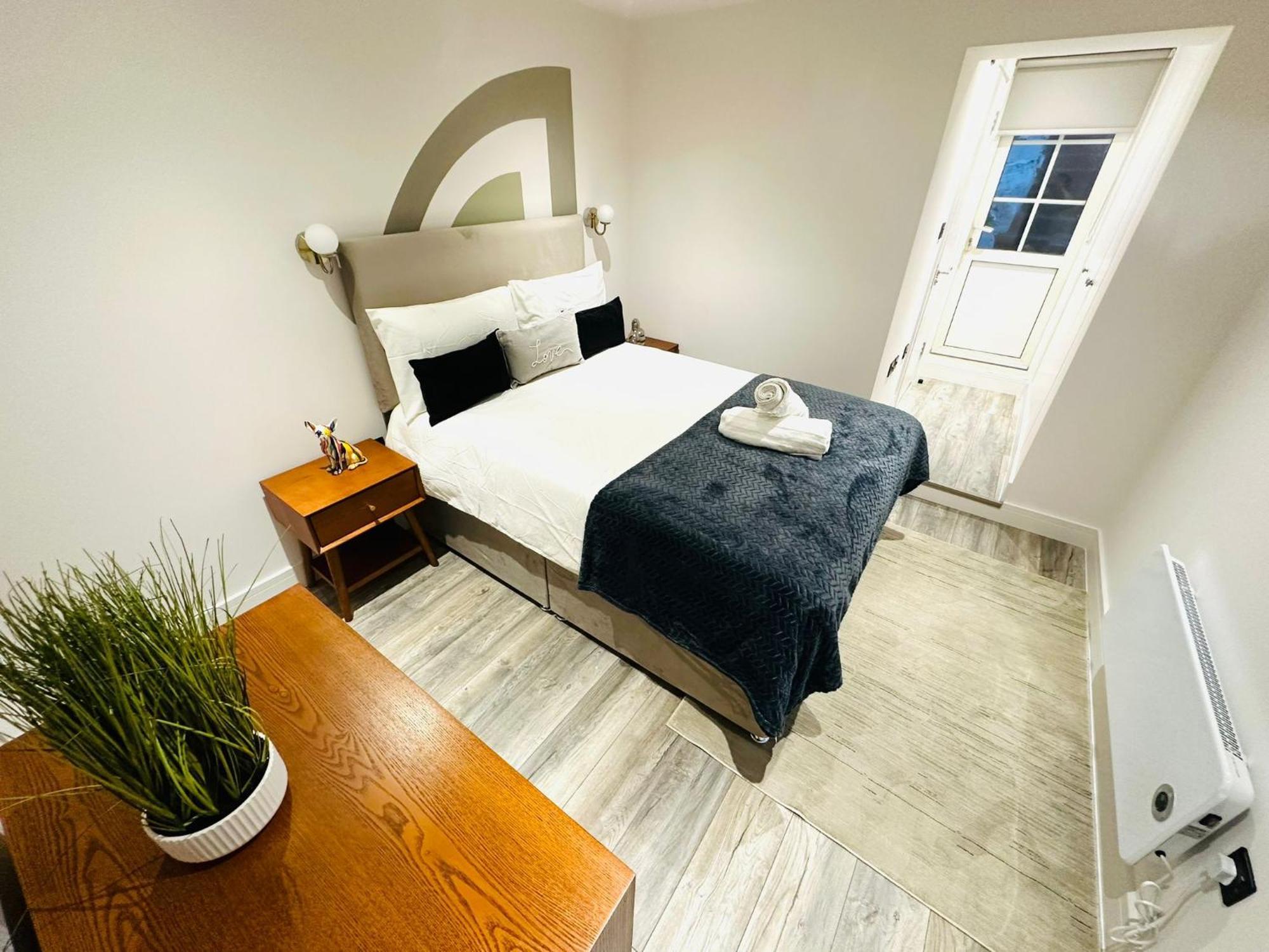 London Beautiful Suites Rooms Top Location ภายนอก รูปภาพ
