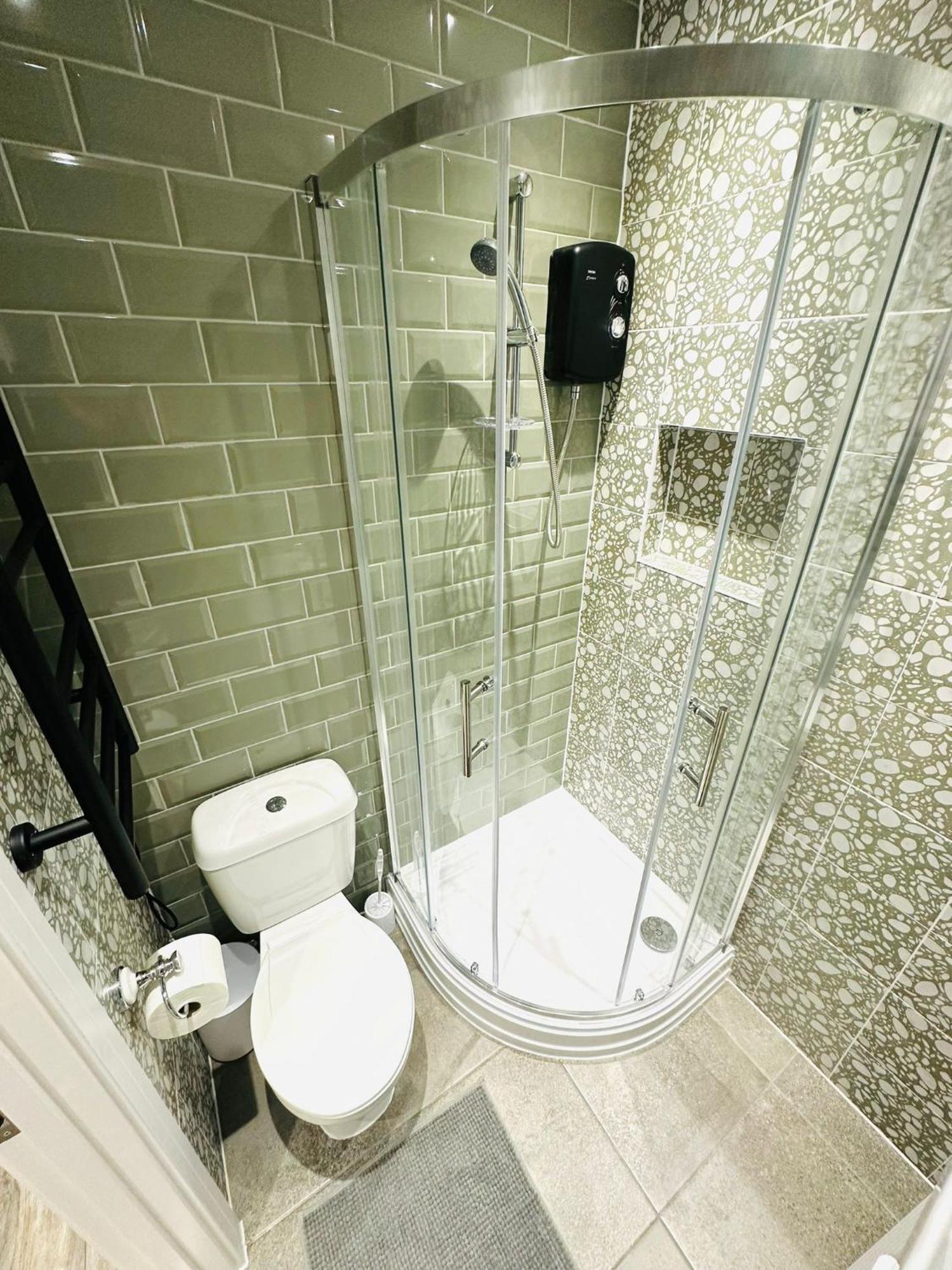 London Beautiful Suites Rooms Top Location ภายนอก รูปภาพ