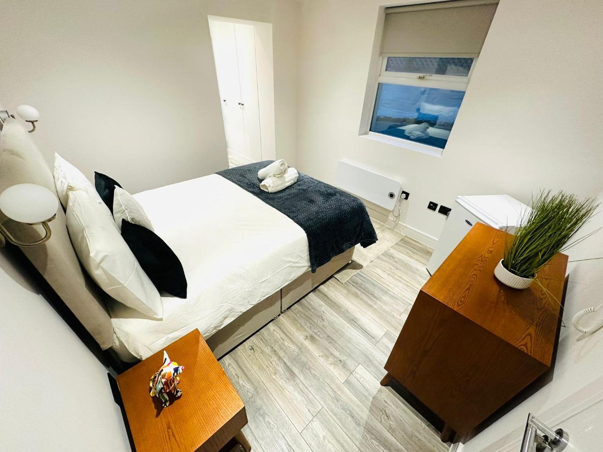 London Beautiful Suites Rooms Top Location ภายนอก รูปภาพ