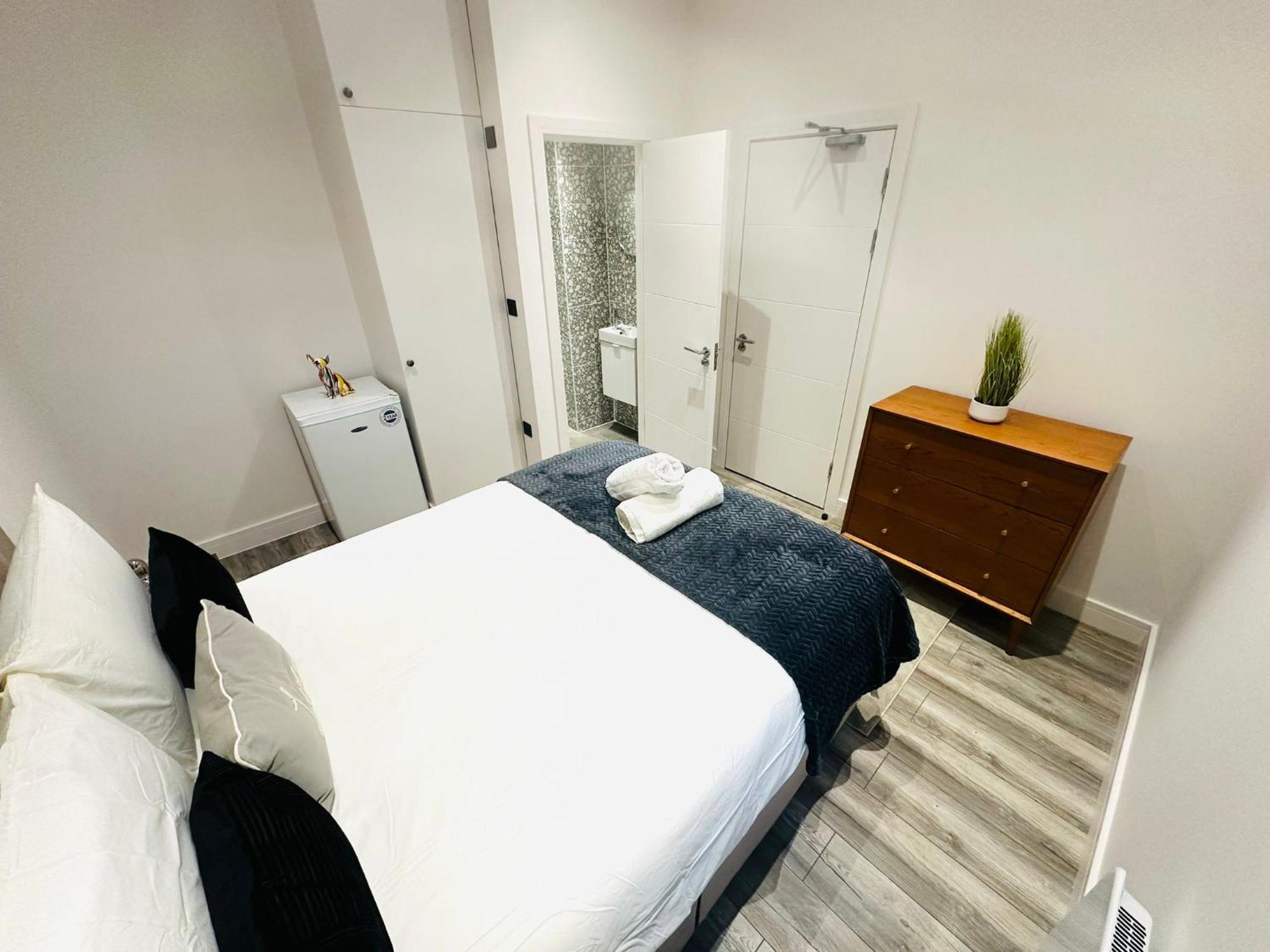 London Beautiful Suites Rooms Top Location ภายนอก รูปภาพ